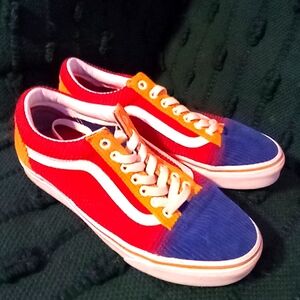 Nice Clean Old Skool Vans Corduroy Size 8.5